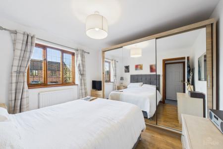 3 bedroom Semi-detached house for sale in Hawthorn Rise, Barrow-upon-Humber, North Lincolnshire, DN19