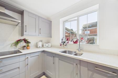 4 bedroom Detached house for sale in Canberra View, Barton-upon-Humber, North Lincolnshire, DN18