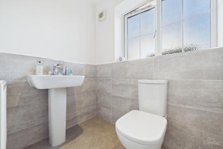 4 bedroom Detached house for sale in Canberra View, Barton-upon-Humber, North Lincolnshire, DN18