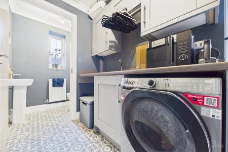 4 bedroom Detached house for sale in Canberra View, Barton-upon-Humber, North Lincolnshire, DN18