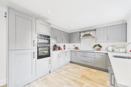 4 bedroom Detached house for sale in Canberra View, Barton-upon-Humber, North Lincolnshire, DN18