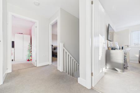 4 bedroom Detached house for sale in Canberra View, Barton-upon-Humber, North Lincolnshire, DN18