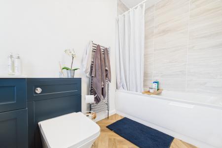 3 bedroom Semi-detached house for sale in Grange Avenue, Barton-upon-Humber, North Lincolnshire, DN18