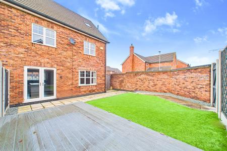 4 bedroom Semi-detached house for sale in Bayleaf Lane, Barton-upon-Humber, North Lincolnshire, DN18