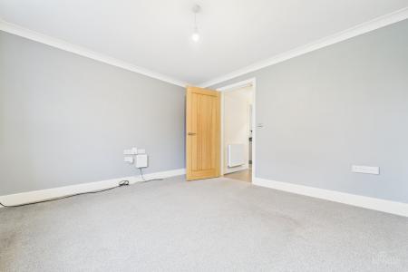 4 bedroom Semi-detached house for sale in Bayleaf Lane, Barton-upon-Humber, North Lincolnshire, DN18