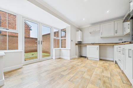 3 bedroom Semi-detached house for sale in Appleleaf Lane, Barton-upon-Humber, North Lincolnshire, DN18