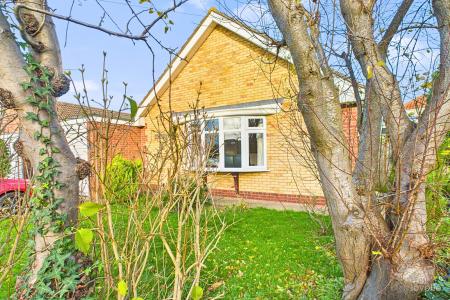 2 bedroom Detached bungalow for sale in Mill Lane, Goxhill, North Lincolnshire, DN19