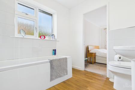 2 bedroom Detached bungalow for sale in Mill Lane, Goxhill, North Lincolnshire, DN19