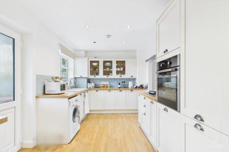 2 bedroom Detached bungalow for sale in Mill Lane, Goxhill, North Lincolnshire, DN19