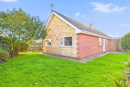 2 bedroom Detached bungalow for sale in Mill Lane, Goxhill, North Lincolnshire, DN19