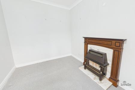 2 bedroom Semi-detached house for sale in Tangarth Court, Barton-upon-Humber, North Lincolnshire, DN18