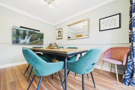 4 bedroom Detached house for sale in Oak Grove, Barrow-upon-Humber, North Lincolnshire, DN19