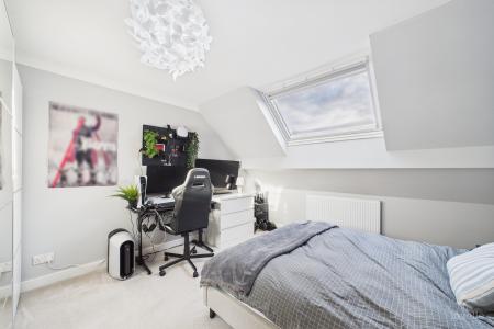 4 bedroom Detached house for sale in Oak Grove, Barrow-upon-Humber, North Lincolnshire, DN19