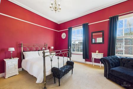 4 bedroom Semi-detached house for sale in Queen Street, Barton-upon-Humber, North Lincolnshire, DN18