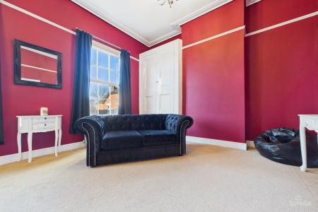 4 bedroom Semi-detached house for sale in Queen Street, Barton-upon-Humber, North Lincolnshire, DN18