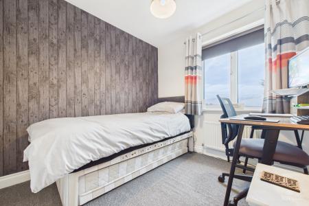 4 bedroom Detached house for sale in Riverbank Rise, Barton-upon-Humber, North Lincolnshire, DN18