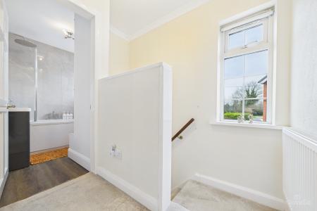 3 bedroom Semi-detached house for sale in Ferry Road, Barrow-upon-Humber, North Lincolnshire, DN19