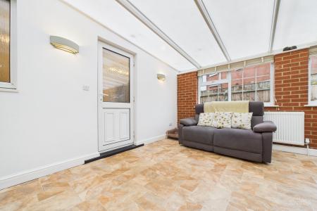 3 bedroom Semi-detached house for sale in Ferry Road, Barrow-upon-Humber, North Lincolnshire, DN19