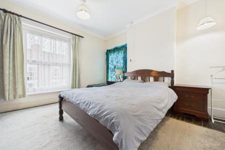 3 bedroom Semi-detached house for sale in Marsh Lane, Barton-upon-Humber, North Lincolnshire, DN18