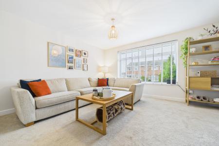 3 bedroom Semi-detached house for sale in Orchard Close, Barton-upon-Humber, North Lincolnshire, DN18