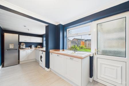 3 bedroom Semi-detached house for sale in Orchard Close, Barton-upon-Humber, North Lincolnshire, DN18