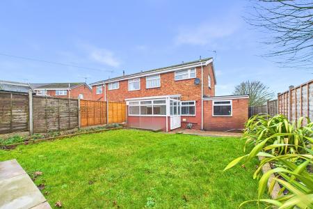 3 bedroom Semi-detached house for sale in Orchard Close, Barton-upon-Humber, North Lincolnshire, DN18