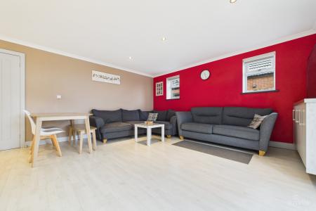 4 bedroom Detached house for sale in Thornton Road, Goxhill, North Lincolnshire, DN19