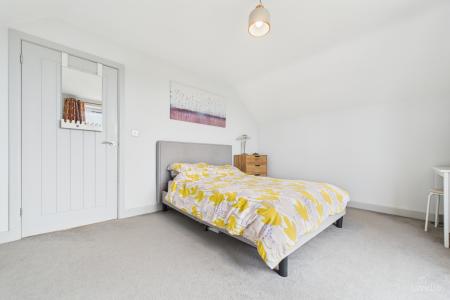 4 bedroom Detached house for sale in Thornton Road, Goxhill, North Lincolnshire, DN19