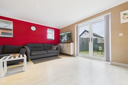 4 bedroom Detached house for sale in Thornton Road, Goxhill, North Lincolnshire, DN19