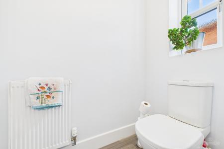 3 bedroom End of terrace house for sale in Mill View, Barton-upon-Humber, North Lincolnshire, DN18