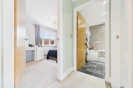 3 bedroom End of terrace house for sale in Mill View, Barton-upon-Humber, North Lincolnshire, DN18