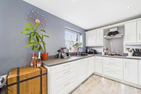 3 bedroom End of terrace house for sale in Mill View, Barton-upon-Humber, North Lincolnshire, DN18