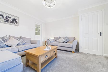 3 bedroom Semi-detached house for sale in Simpson Close, Barrow-upon-Humber, North Lincolnshire, DN19