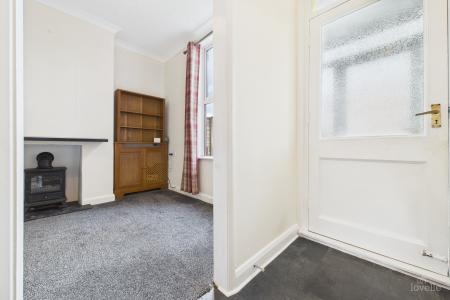 2 bedroom End of terrace house for sale in Dam Road, Barton-upon-Humber, North Lincolnshire, DN18