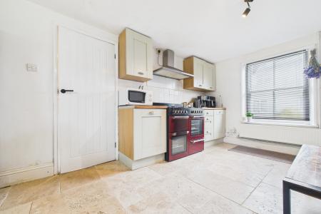 4 bedroom Detached house for sale in Church Street, Goxhill, North Lincolnshire, DN19