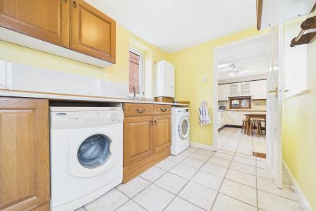 3 bedroom Detached house for sale in Westfield Road, Barton-upon-Humber, North Lincolnshire, DN18