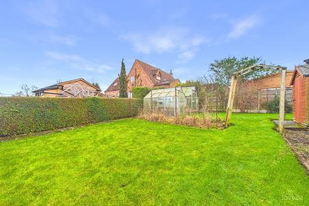 3 bedroom Detached house for sale in Westfield Road, Barton-upon-Humber, North Lincolnshire, DN18