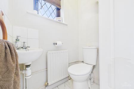 3 bedroom Semi-detached house for sale in Walker Drive, Winterton, North Lincolnshire, DN15