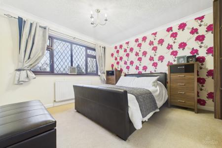 3 bedroom Semi-detached house for sale in Walker Drive, Winterton, North Lincolnshire, DN15