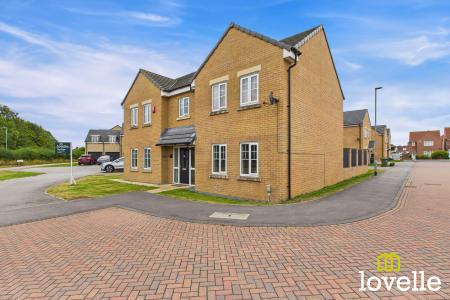 5 bedroom Detached house for sale in Bromby Close, Cottingham, East Riding of Yorkshire, HU16