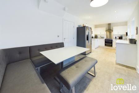 5 bedroom Detached house for sale in Bromby Close, Cottingham, East Riding of Yorkshire, HU16