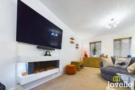 5 bedroom Detached house for sale in Bromby Close, Cottingham, East Riding of Yorkshire, HU16