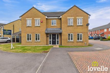 5 bedroom Detached house for sale in Bromby Close, Cottingham, East Riding of Yorkshire, HU16