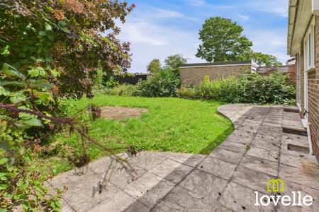 2 bedroom Detached bungalow for sale in Allanson Drive, Cottingham, East Riding of Yorkshire, HU16
