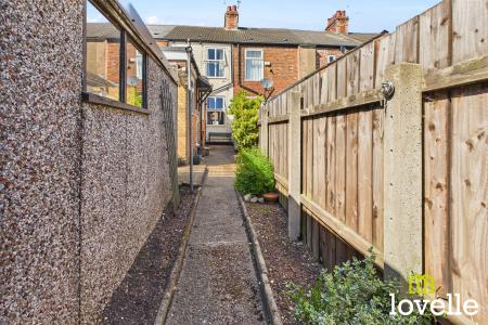 2 bedroom Terraced House for sale in Finkle Street, Cottingham, East Riding of Yorkshire, HU16