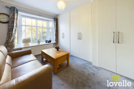 2 bedroom Semi-detached bungalow for sale in Four Acre Close, Kirk Ella, East Riding of Yorkshire, HU10