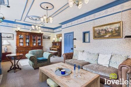 4 bedroom Detached house for sale in High Street, Barton upon Humber, North Lincolnshire, DN18