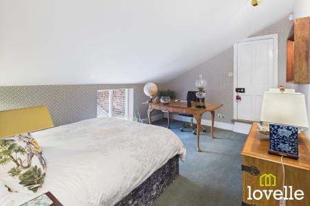 4 bedroom Detached house for sale in High Street, Barton upon Humber, North Lincolnshire, DN18