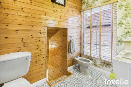 4 bedroom Detached house for sale in High Street, Barton upon Humber, North Lincolnshire, DN18