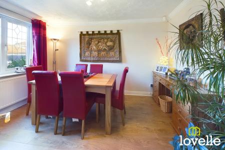 4 bedroom Detached house for sale in Manor Garth, Skidby, East Riding of Yorkshire, HU16